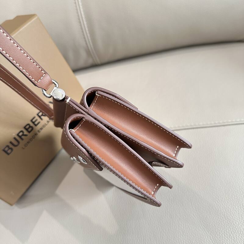 Burberry Brown 25x18x10cm shoulder bag — AAA Quality Replica