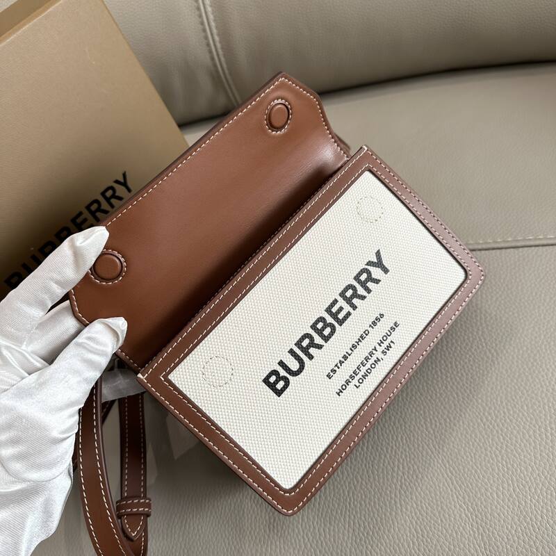 Burberry Brown 25x18x10cm shoulder bag — AAA Quality Replica
