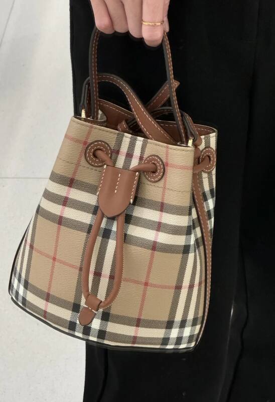 Burberry Brown shoulder bag — Top Quality Replica
