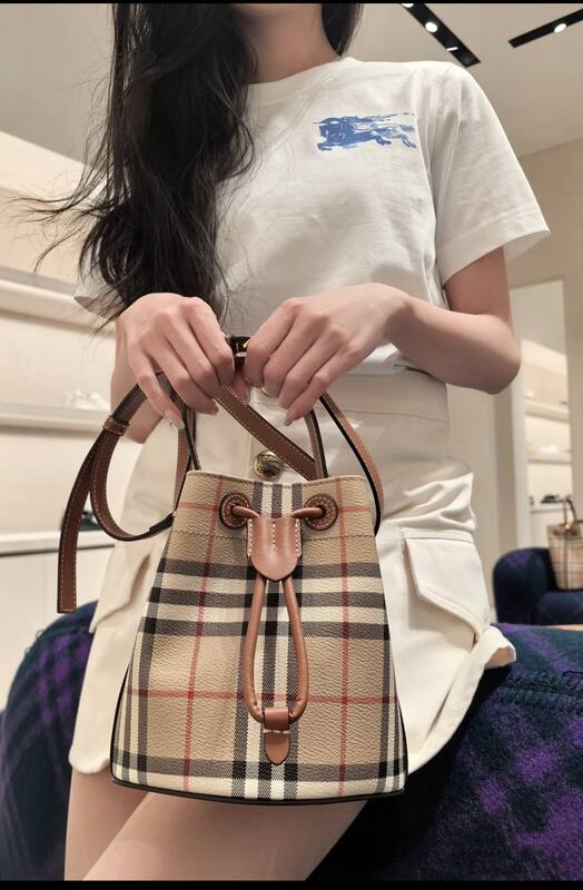 Burberry Brown shoulder bag — Top Quality Replica