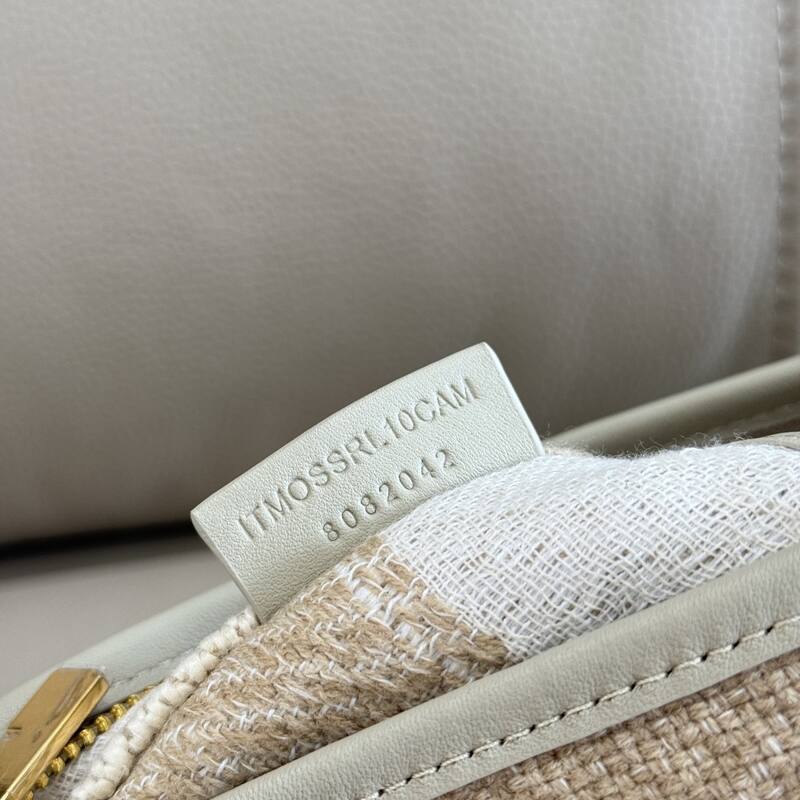 Burberry Beige and white woven fabric with light off-white leather trim 26x11x13cm shoulder — Top Quality Replica