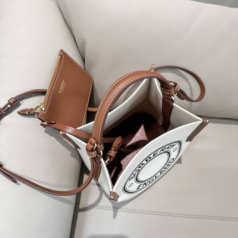 Burberry Brown shoulder bag — Premium Replica