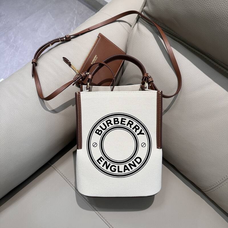 Burberry Brown shoulder bag — Premium Replica