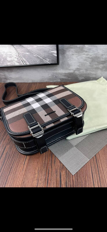 Burberry Brown shoulder bag — AAA Quality Replica