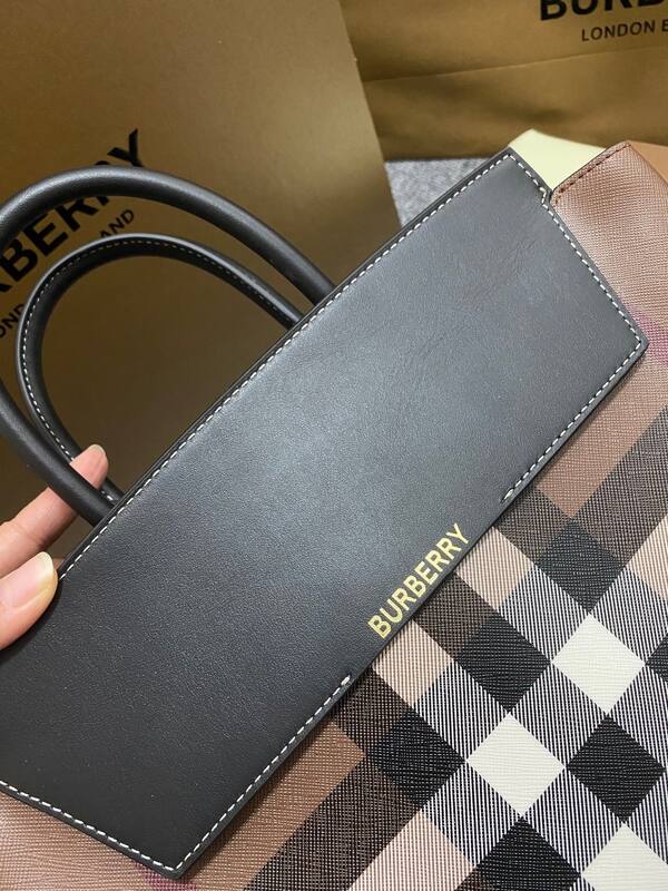 Burberry Black leather with House Check 28x13x23cm tote — 1:1 Replica