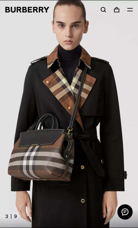Burberry Black shoulder bag — Premium Replica