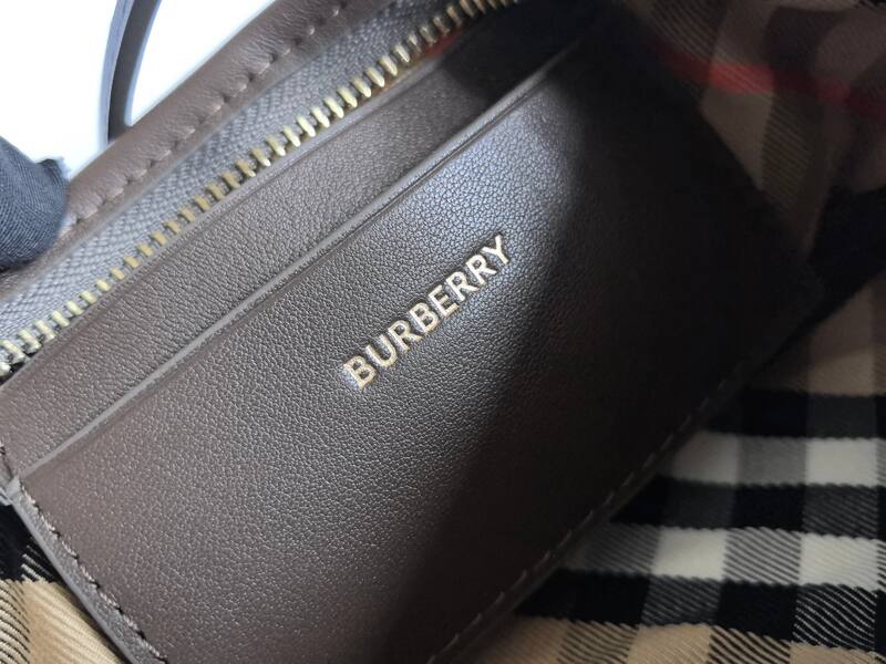 Burberry Brown shoulder bag — Premium Replica
