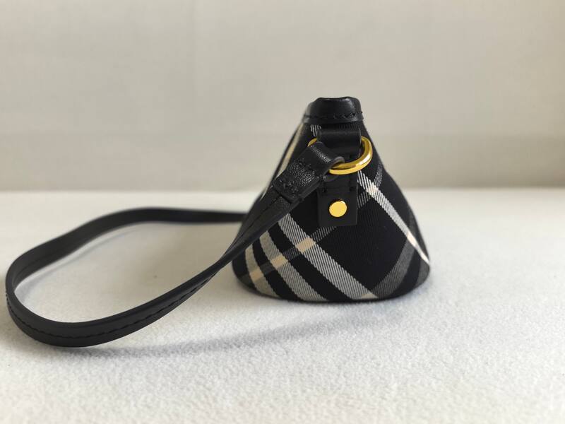 Burberry Black shoulder bag — Top Quality Replica