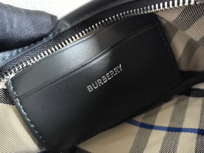 Burberry Black 25x18x10cm shoulder bag — 1:1 Replica