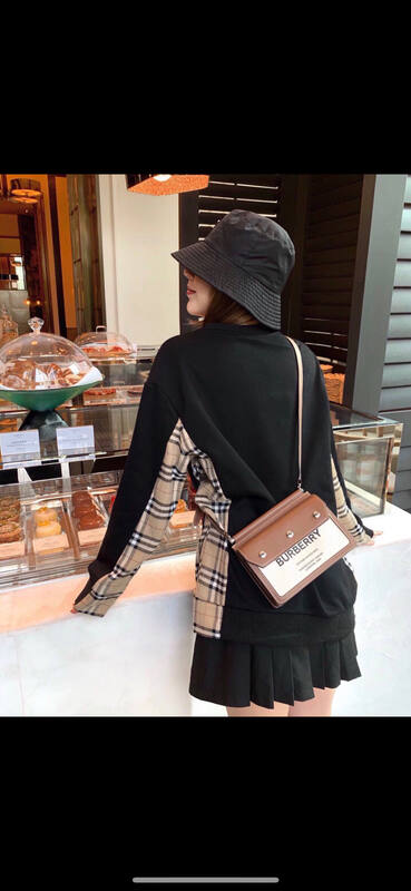 Burberry Brown 25x18x10cm shoulder bag — Premium Replica
