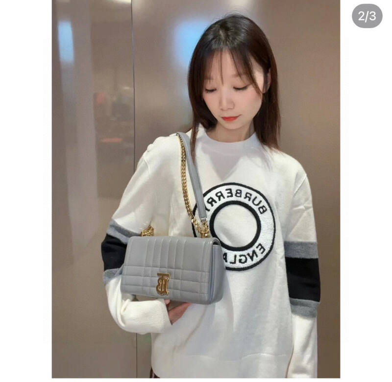 Burberry Grey 25x18x10cm shoulder bag — 1:1 Replica