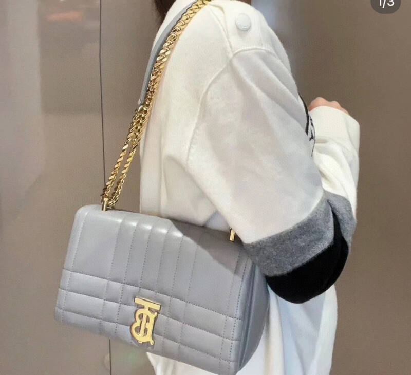 Burberry Grey 25x18x10cm shoulder bag — 1:1 Replica