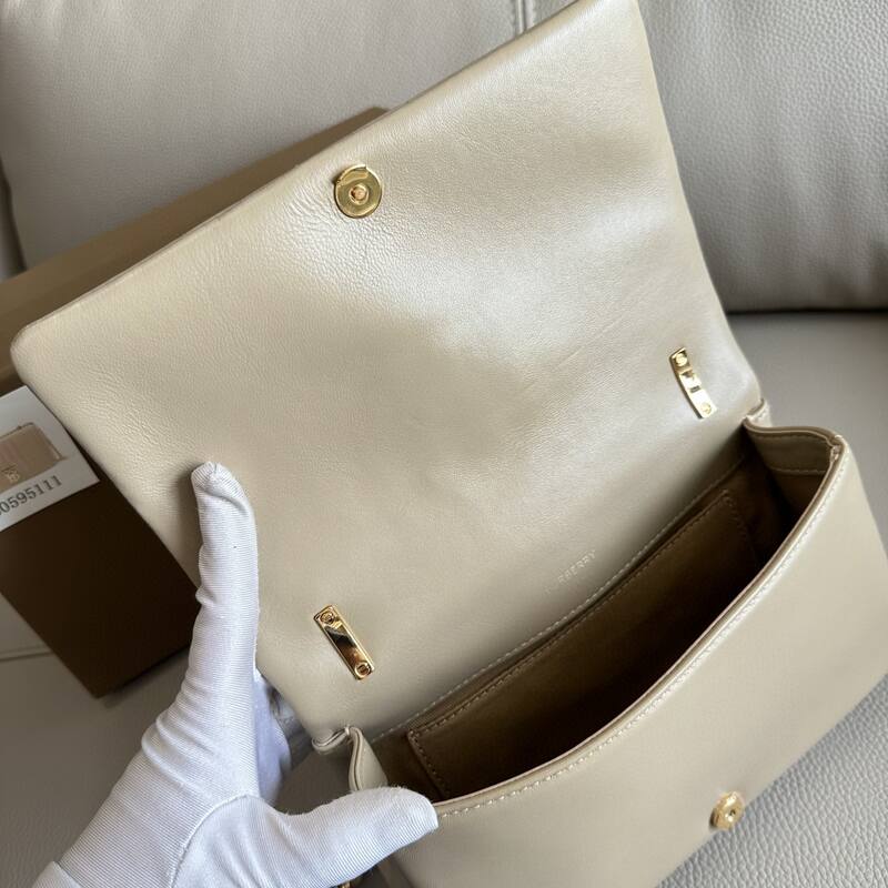 Burberry Lambskin 25x18x10cm shoulder bag — AAA Quality Replica