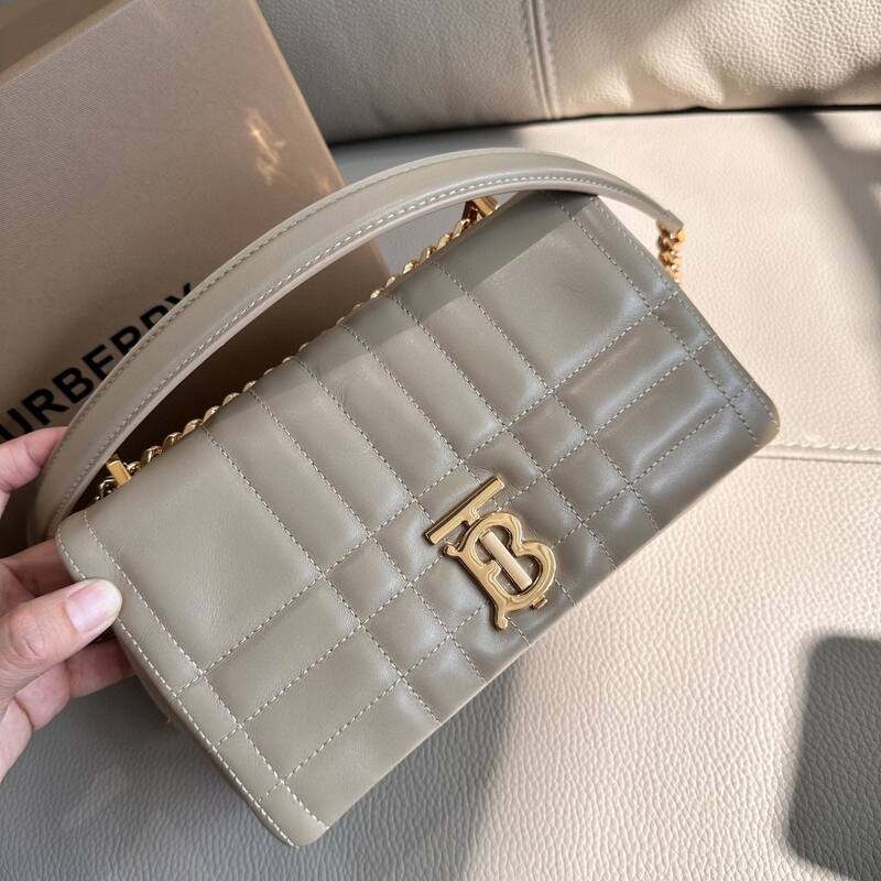 Burberry Lambskin 25x18x10cm shoulder bag — AAA Quality Replica