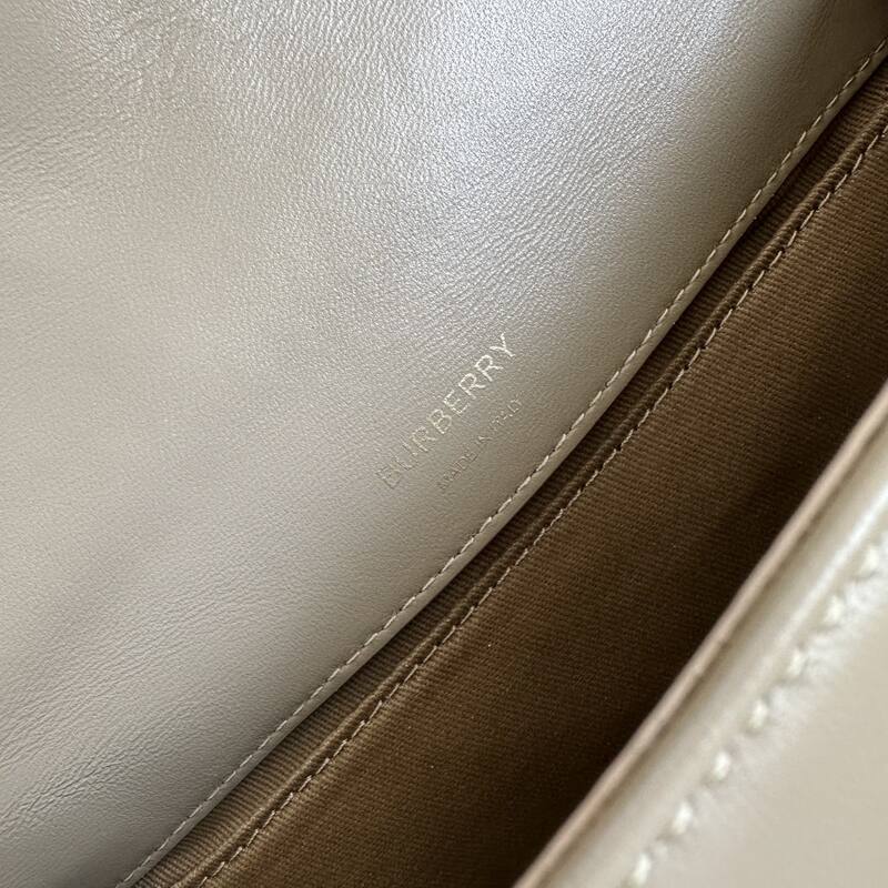 Burberry Lambskin 25x18x10cm shoulder bag — AAA Quality Replica