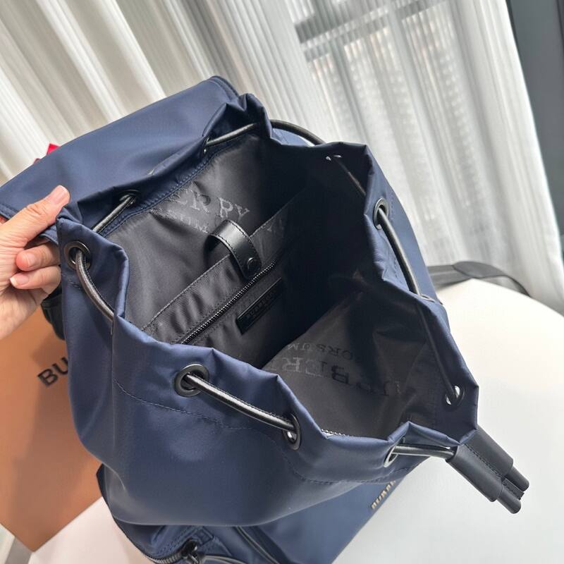 Burberry Black shoulder bag — AAA Quality Replica