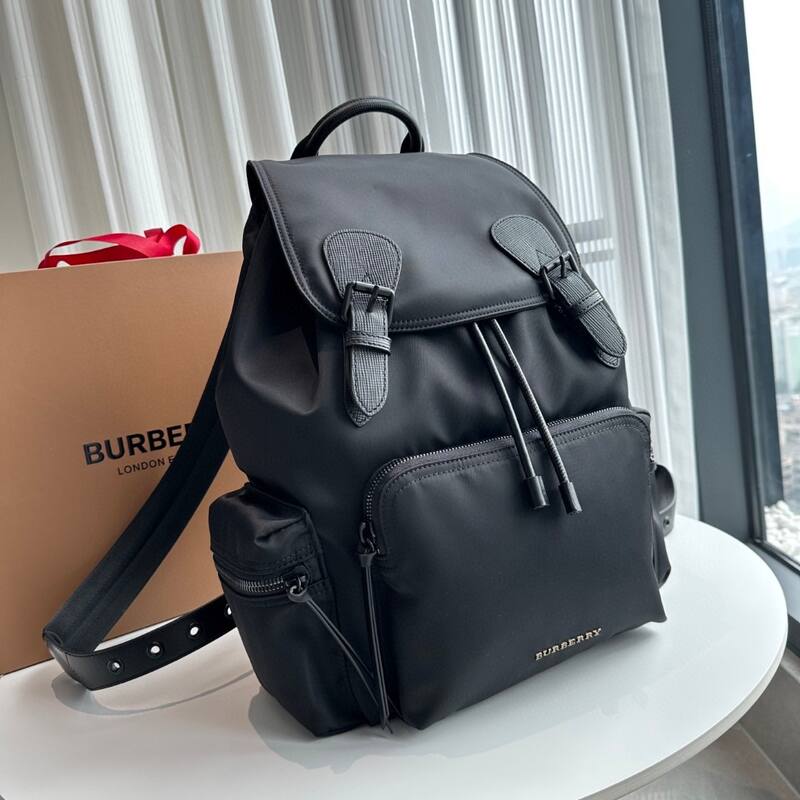Burberry Black shoulder bag — Premium Replica