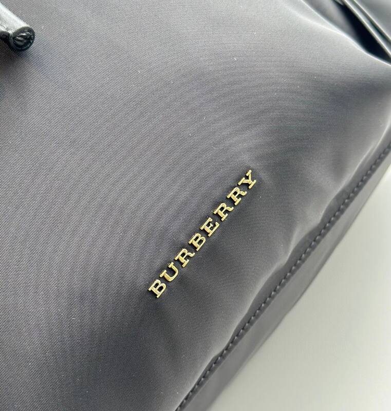 Burberry Black shoulder bag — Premium Replica
