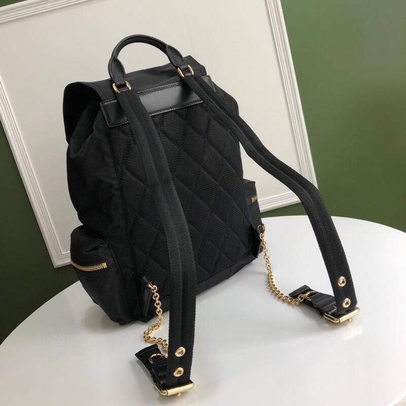 Burberry Black Nylon 28x42x15cm backpack — 1:1 Replica