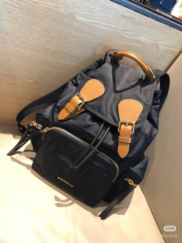 Burberry Black nylon with tan leather trim 32x40x15cm backpack — Top Quality Replica