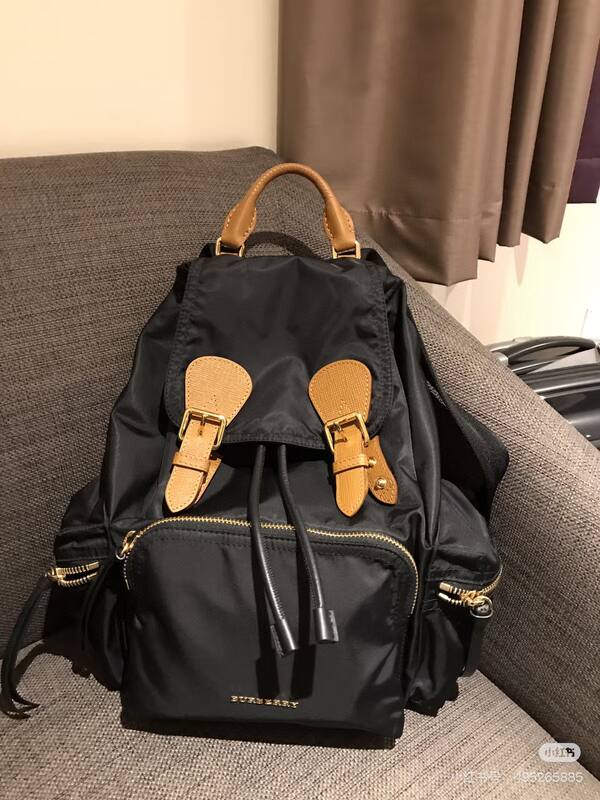 Burberry Black nylon with tan leather trim 32x40x15cm backpack — Top Quality Replica