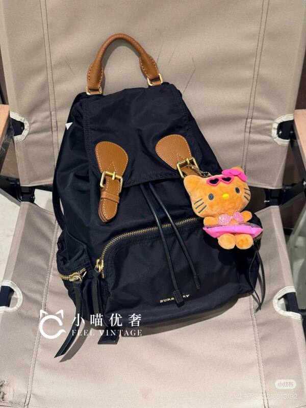Burberry Black nylon with tan leather trim 32x40x15cm backpack — Top Quality Replica