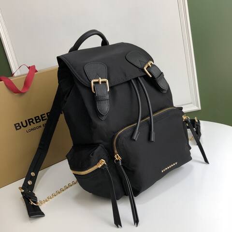 Burberry Black nylon 22 x 14 x 33cm backpack 1 1 Replica