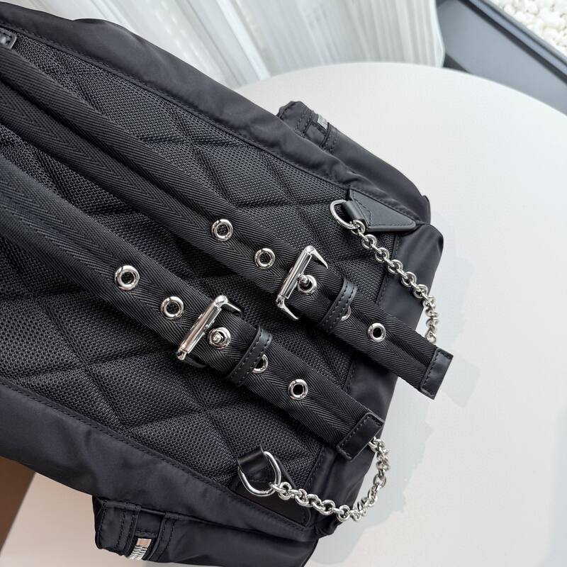 Burberry Black Nylon 22 x backpack — Top Quality Replica