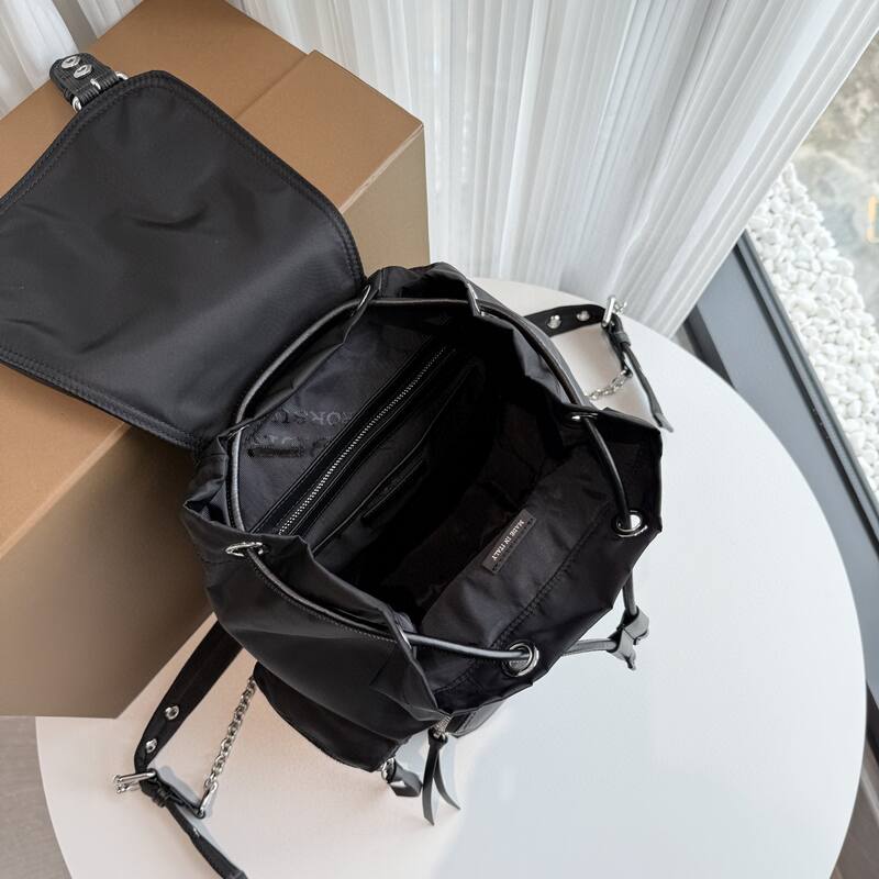 Burberry Black Nylon 22 x backpack — Top Quality Replica