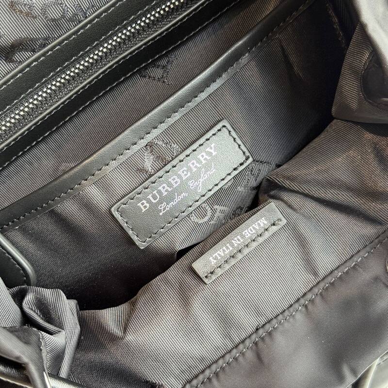 Burberry Black Nylon 22 x backpack — Top Quality Replica