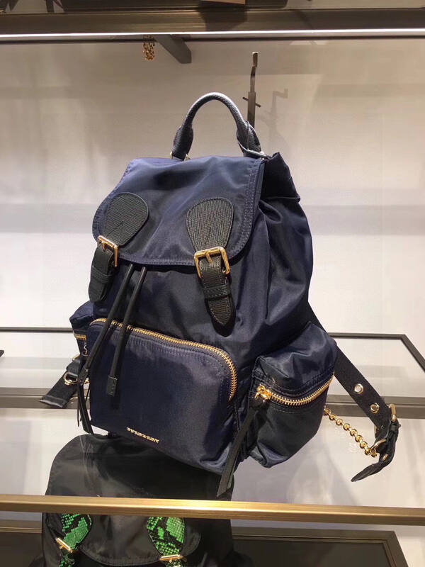 Burberry Black shoulder bag — AAA Quality Replica