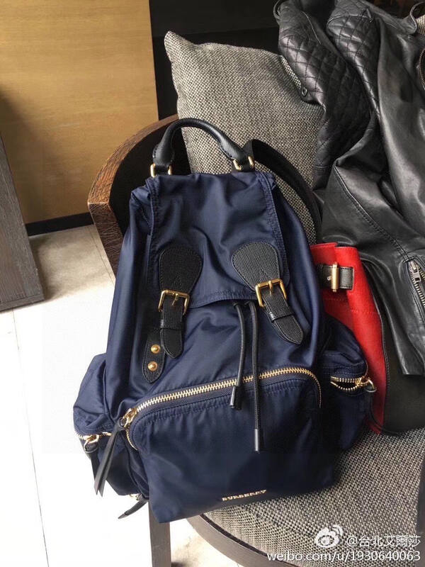 Burberry Black shoulder bag — AAA Quality Replica