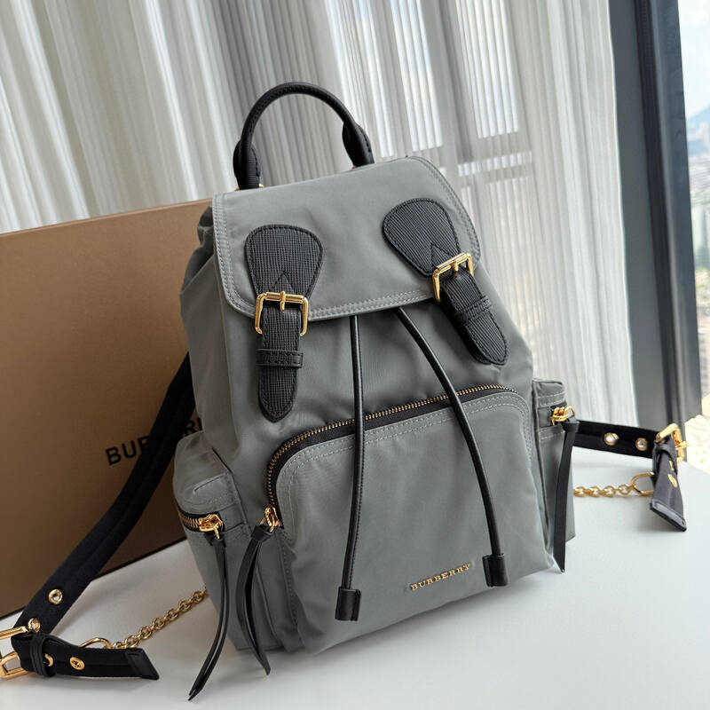 Burberry Grey nylon with black leather trim 22 x backpack — Top Quality Replica