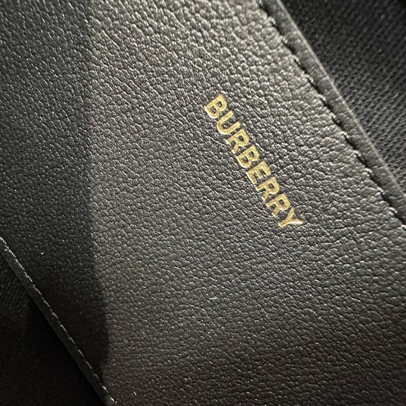 Burberry Black 25x18x10cm shoulder bag — Top Quality Replica