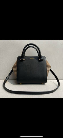 Burberry Black 25x18x10cm shoulder bag 1 1 Replica