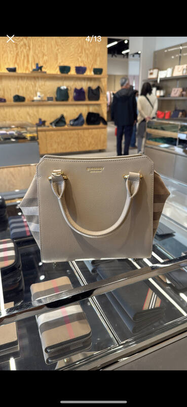 Burberry 25x18x10cm shoulder bag — Top Quality Replica