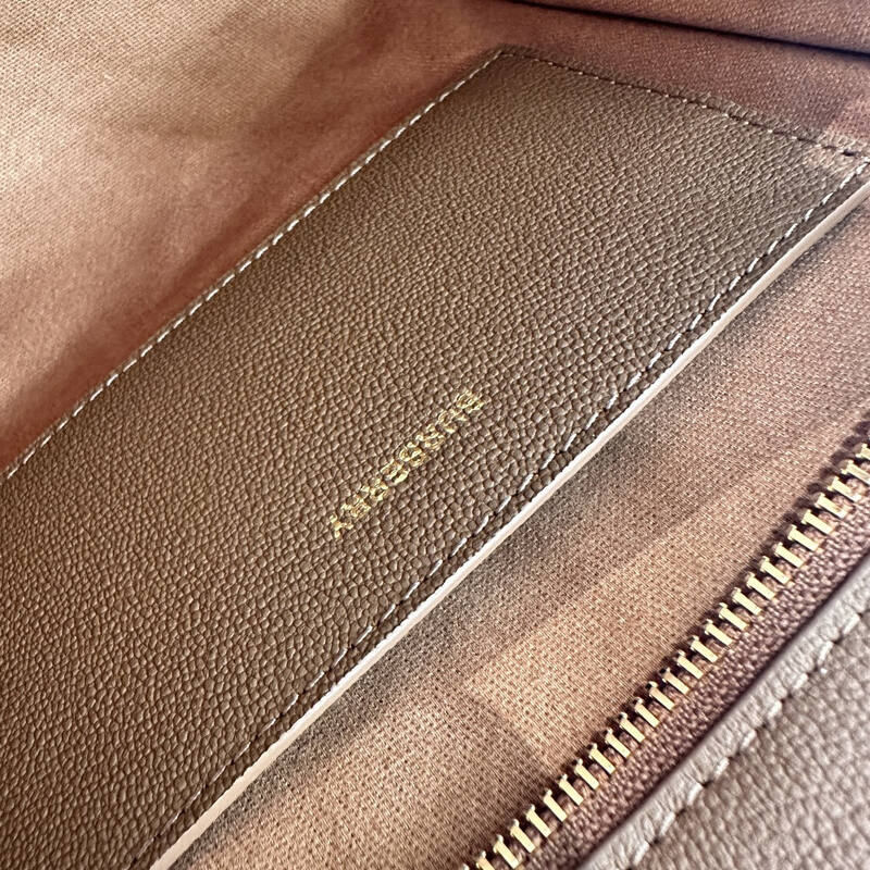 Burberry 25x18x10cm shoulder bag — Top Quality Replica