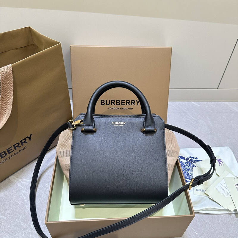 Burberry Beige 25x18x10cm shoulder bag — Top Quality Replica