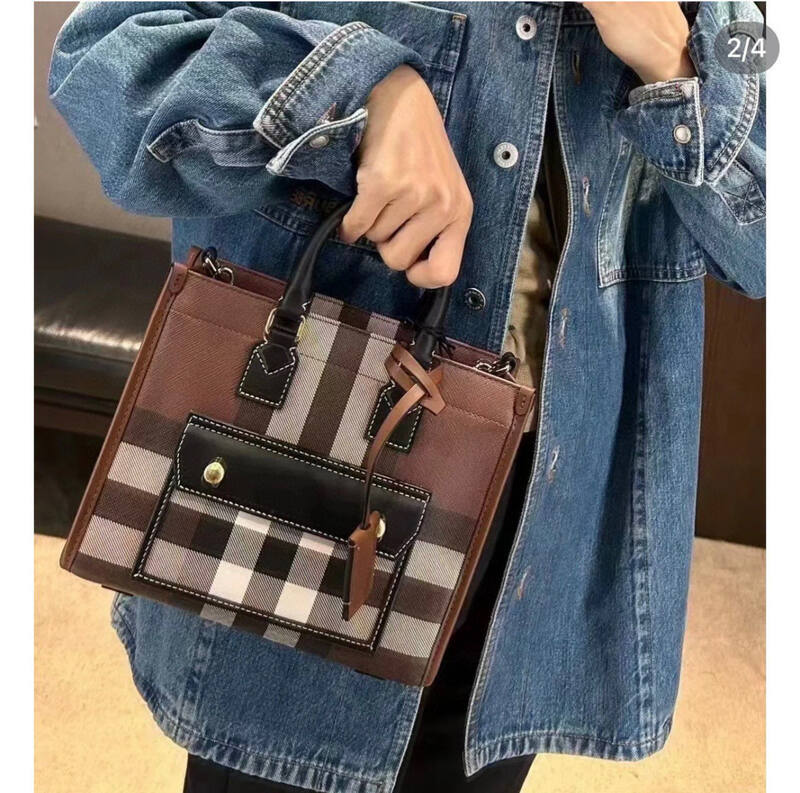 Burberry Brown shoulder bag — AAA Quality Replica