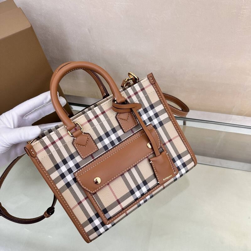 Burberry Brown shoulder bag — Premium Replica