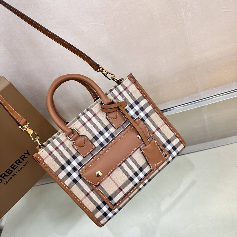 Burberry Brown shoulder bag — Premium Replica