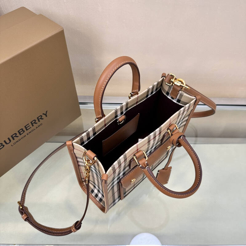 Burberry Brown shoulder bag — Premium Replica
