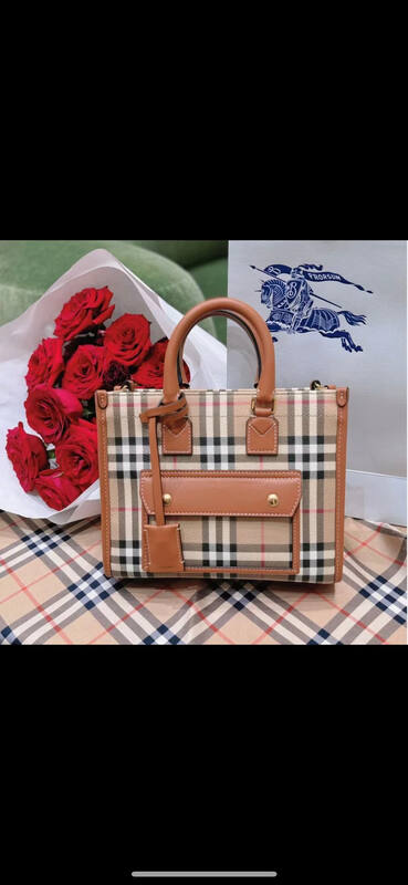 Burberry Brown shoulder bag — 1:1 Replica
