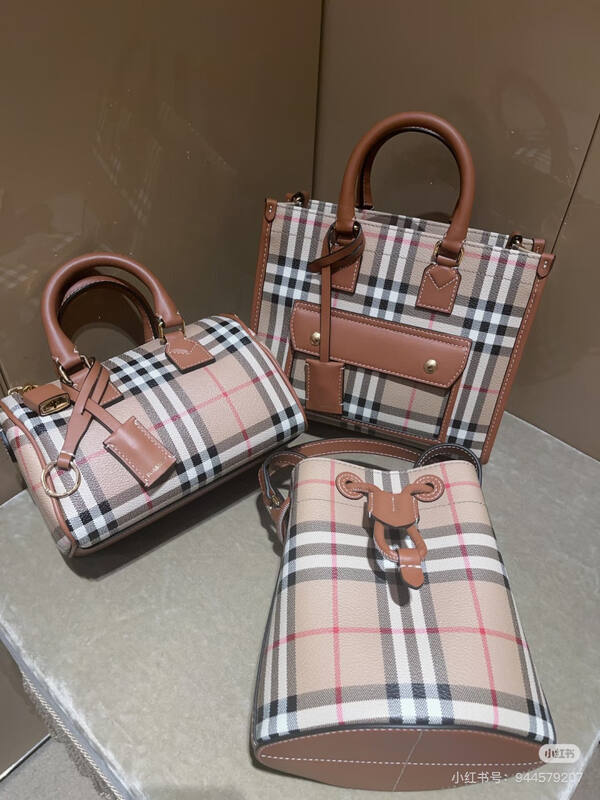 Burberry Brown shoulder bag — 1:1 Replica
