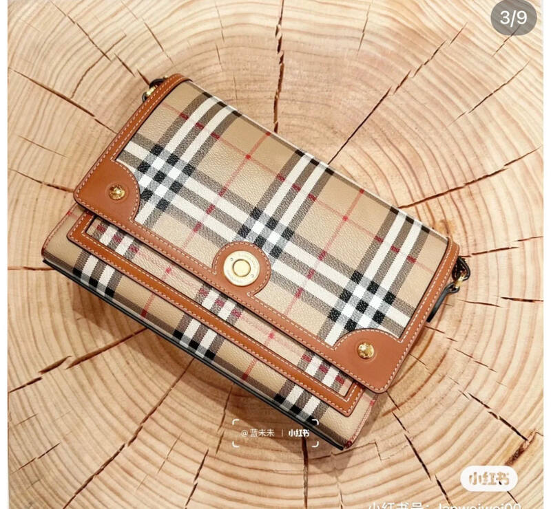 Burberry Black shoulder bag — 1:1 Replica