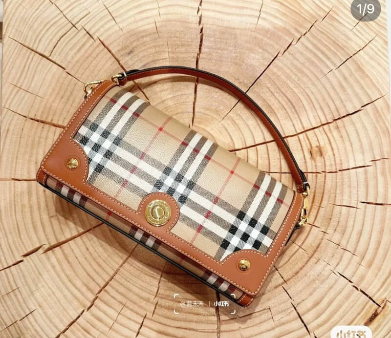 Burberry Black shoulder bag — 1:1 Replica