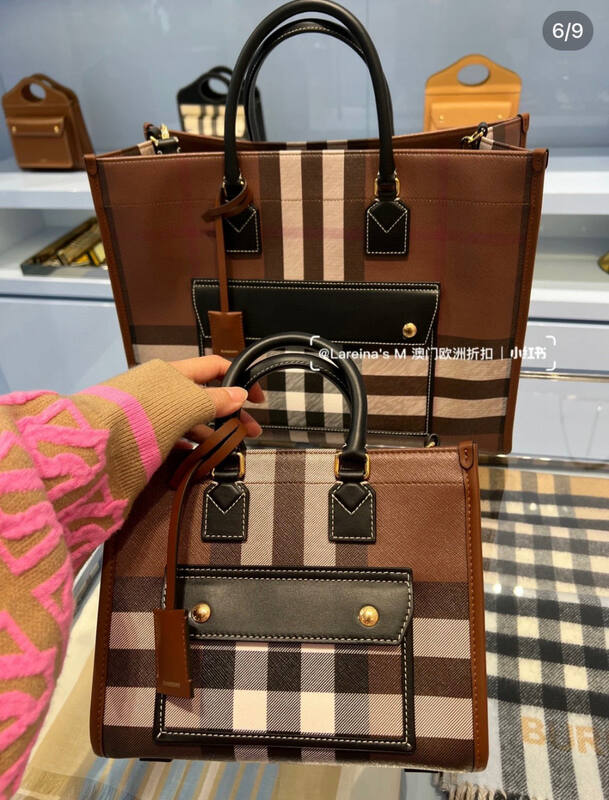 Burberry Brown shoulder bag — Premium Replica