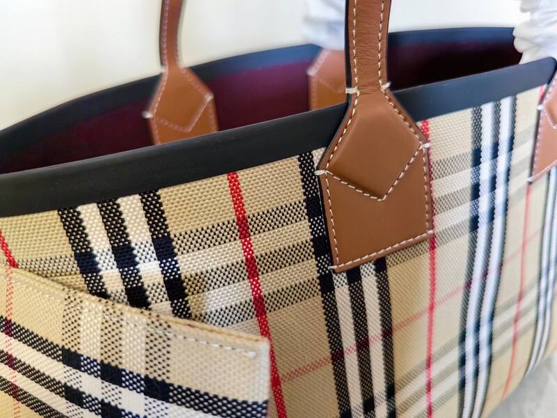Burberry Brown shoulder bag — Top Quality Replica