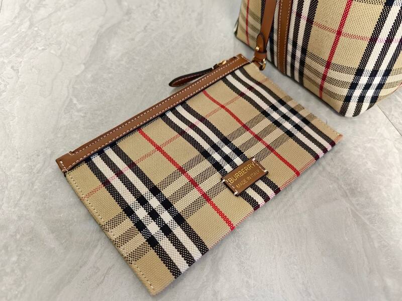 Burberry Brown shoulder bag — Top Quality Replica