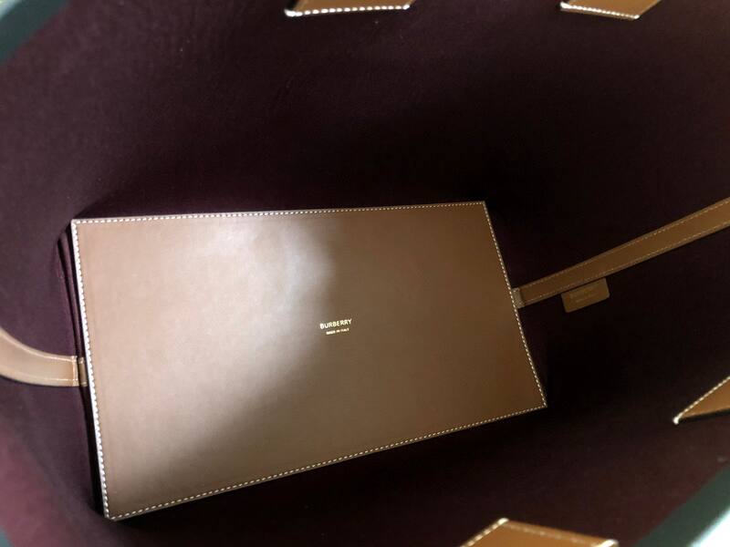 Burberry Brown shoulder bag — 1:1 Replica